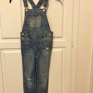 Levi's® Girls' Overalls - 5-6 y Medium Wash